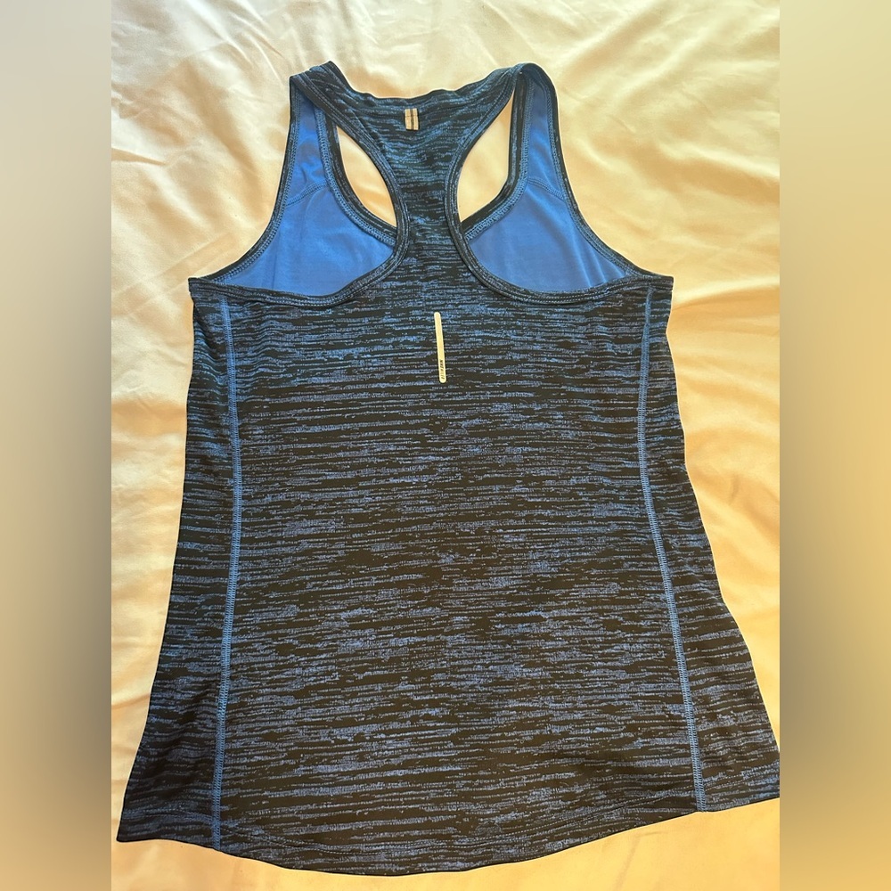 Nike Blue Dry Fit  Women’s activewear racerback tank‎ size Small - Picture 9 of 12